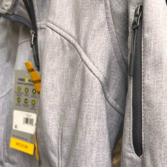 NWT Free Country - Picture 4 of 5